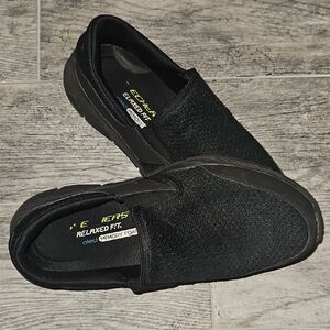 Skechers Men's Black Relaxed Fit Slip-Ons